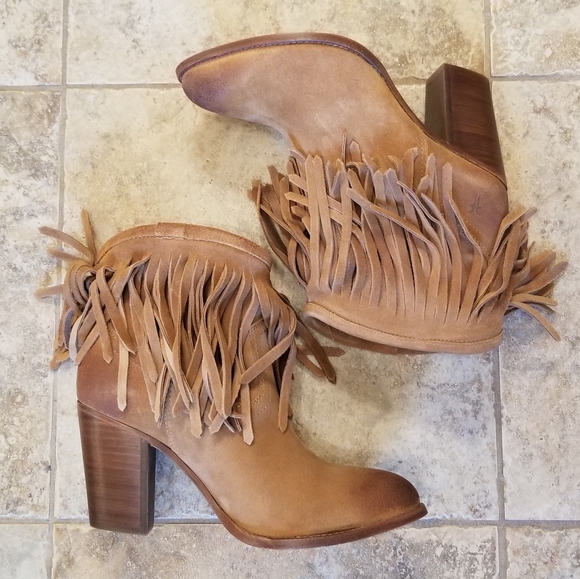 Frye Shoes - NWT FRYE NEW LEATHER SUEDE FRINGE TAN BOOTIES